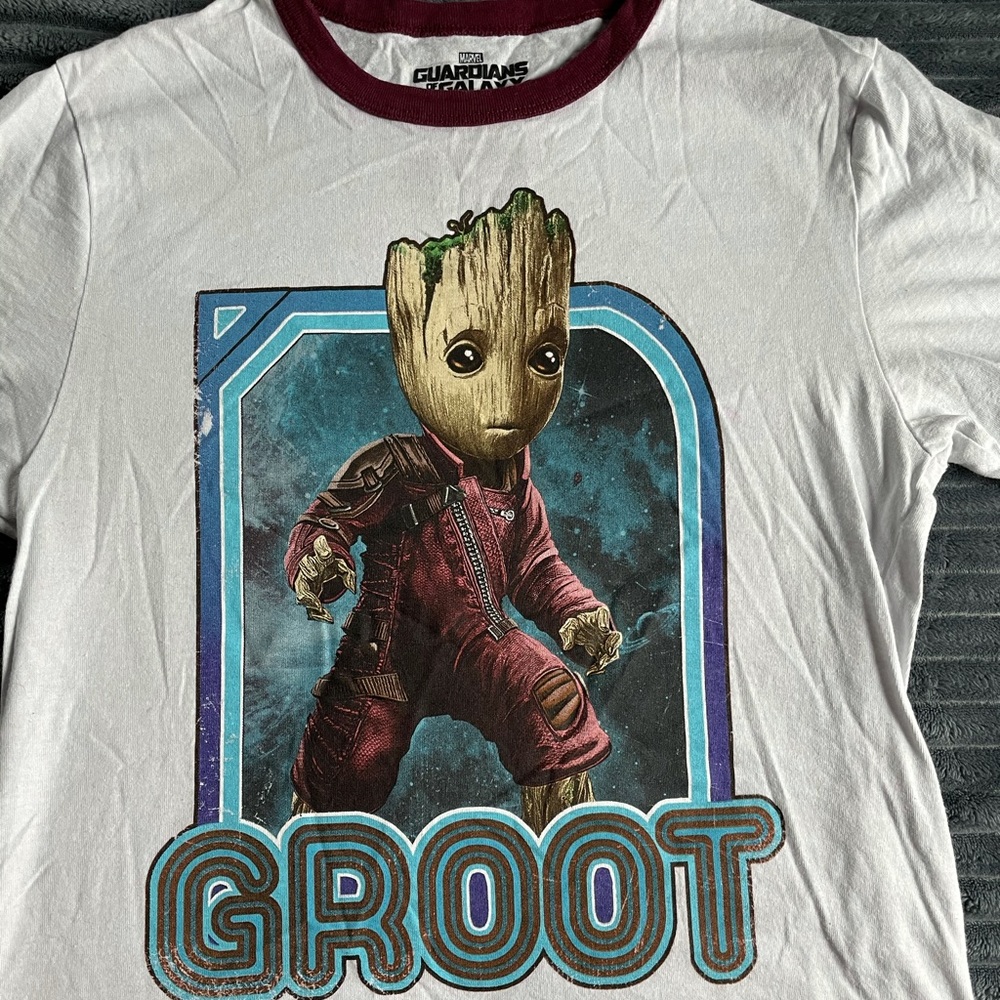 Guardians of the Galaxy Ringer TShirt (unisex s)
